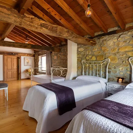 Casa Magdalena: Mar Y Montana Adino