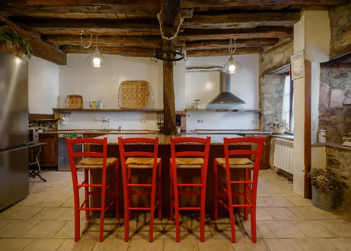 Holiday home Casa Magdalena: Mar Y Montana Adino